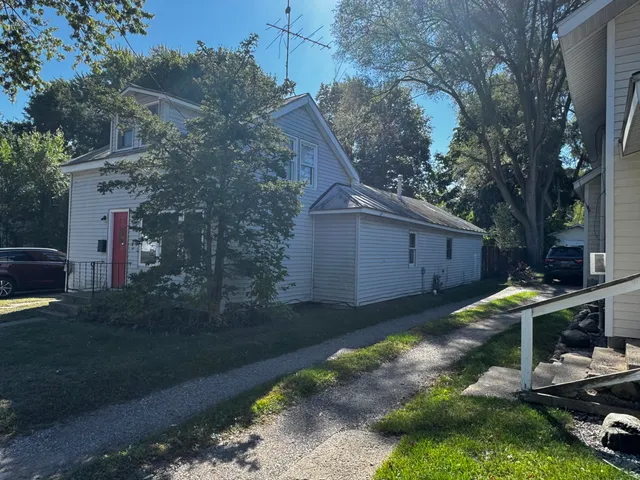 $158,000 | 213 West Montcalm Street, Greenville, MI 48838