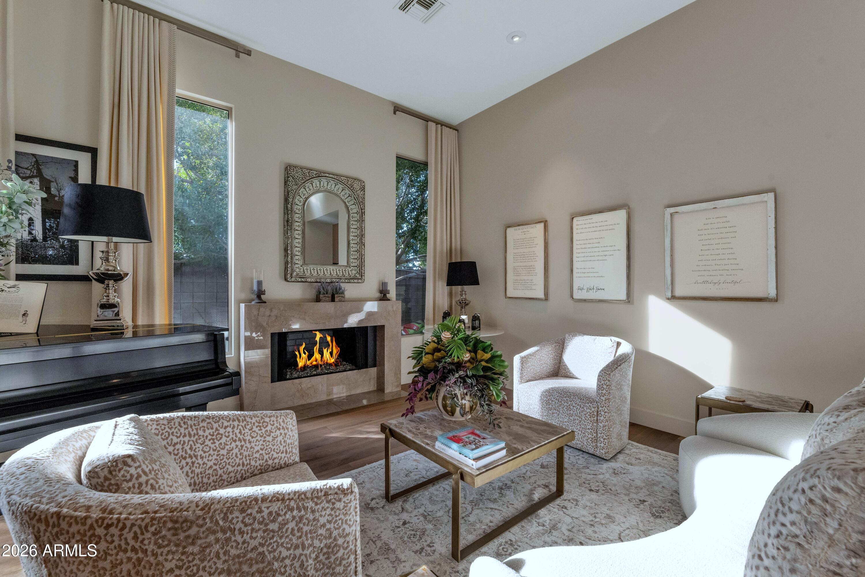 6417 North 30th Way Phoenix, AZ 85016 - Photo 2 of 48 Modern Exterior & Entry