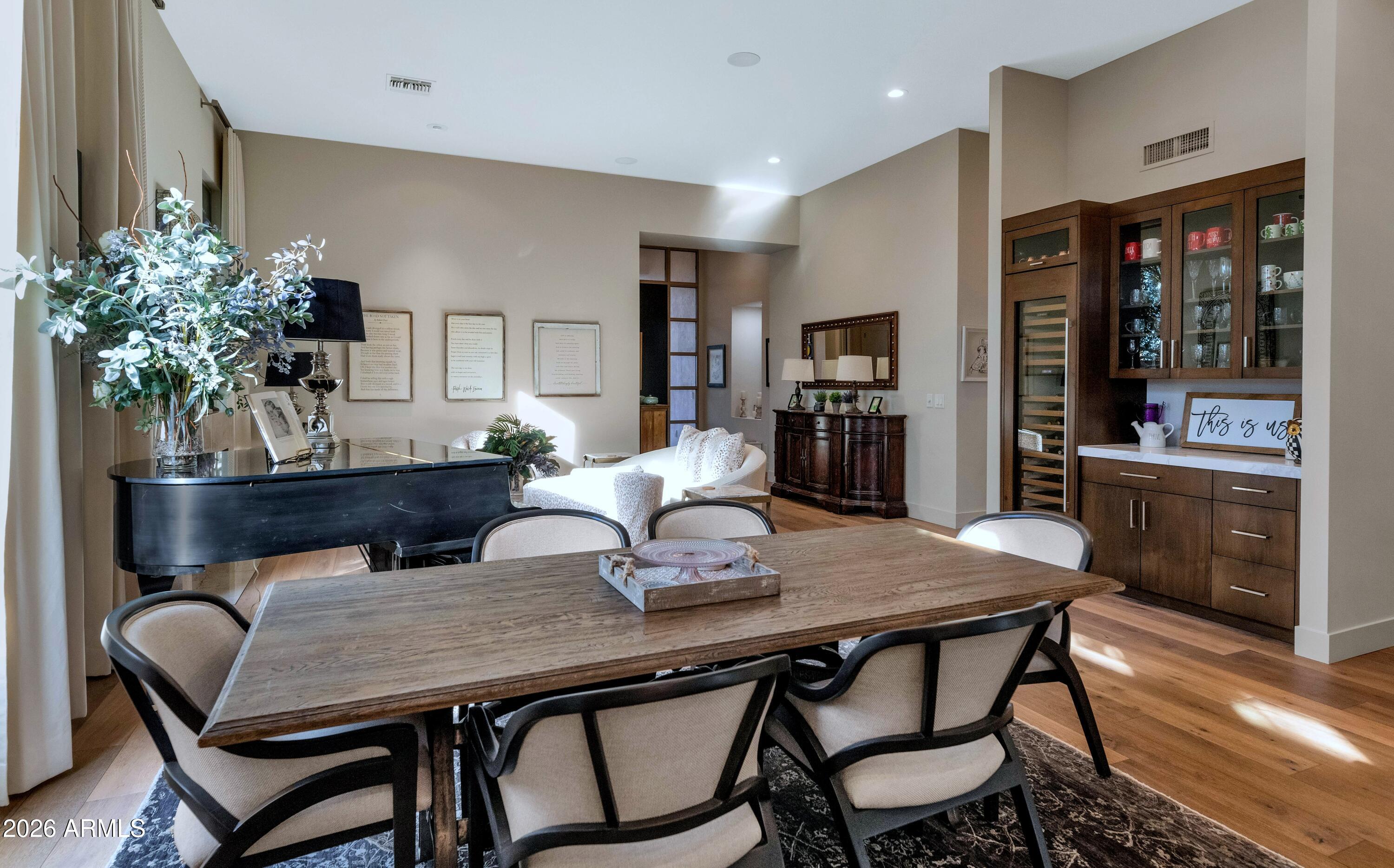 6417 North 30th Way Phoenix, AZ 85016 - Photo 31 of 48 Dining Room with Built-In Bar