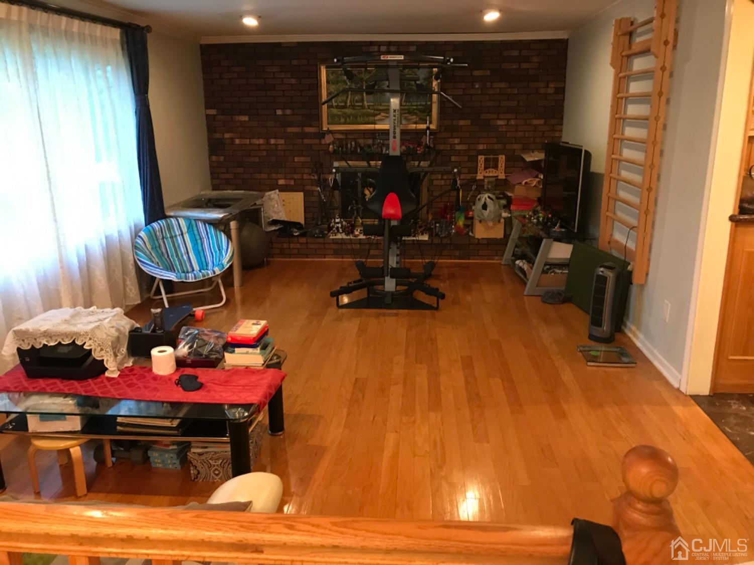 27 Fox Hill Road Edison, NJ 08820 - Photo 8 of 27 a room with musical instruments