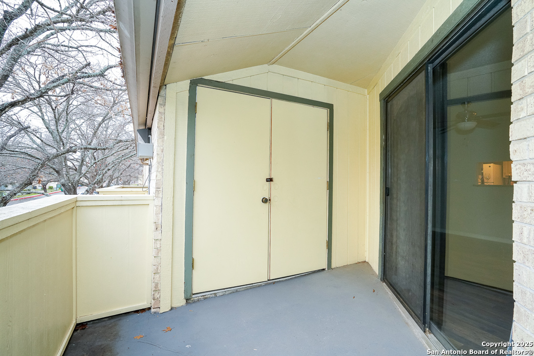 11843 Braesview, Unit 1612 San Antonio, TX 78231 - Photo 24 of 31 a view of a small space