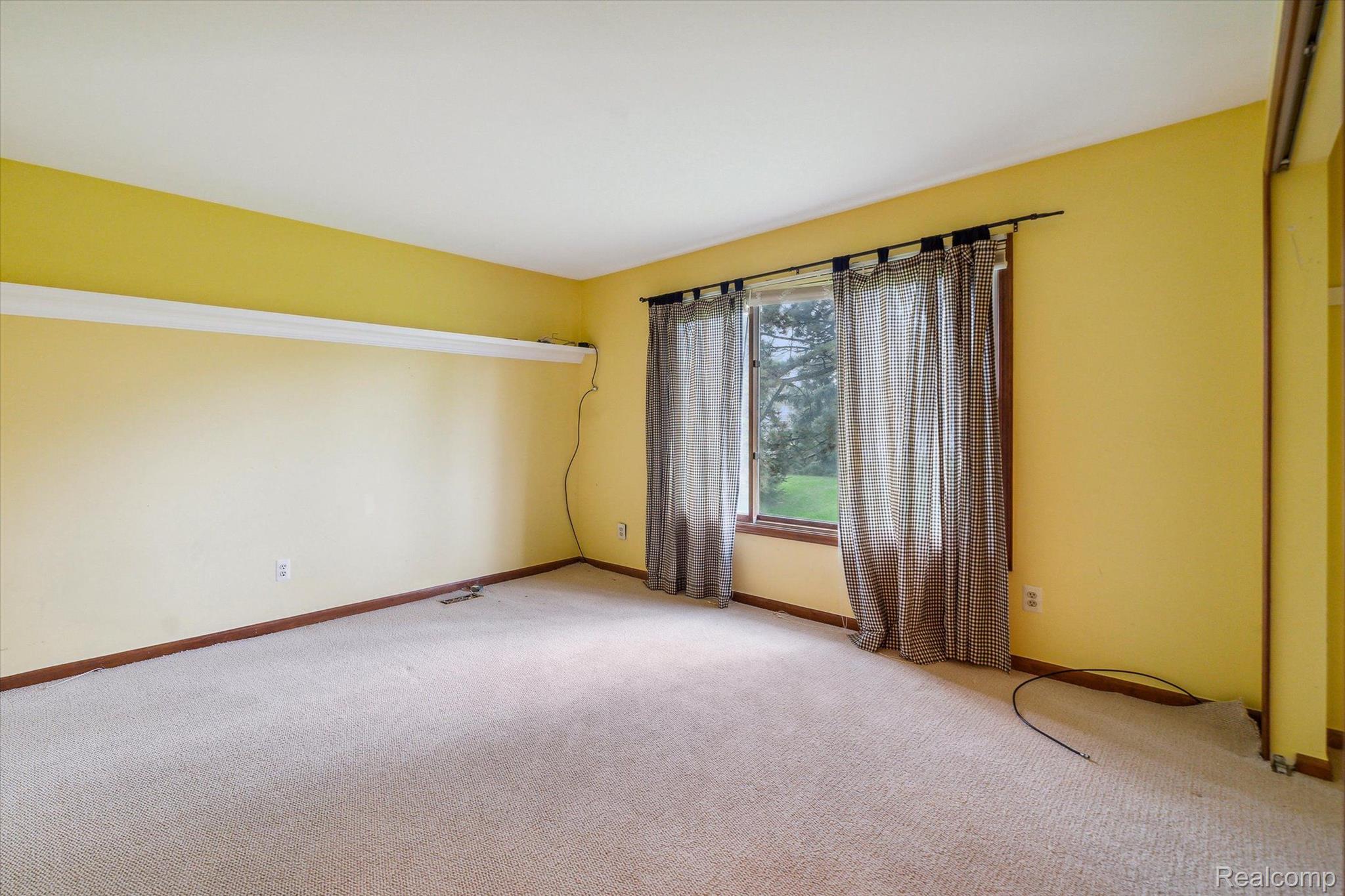 2214 London Bridge Drive Rochester, MI 48307 - Photo 16 of 21 Gallery Image 16
