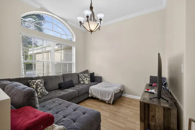 $3,750 | 146 Fernwood Crescent, Royal Palm Beach, FL 33411