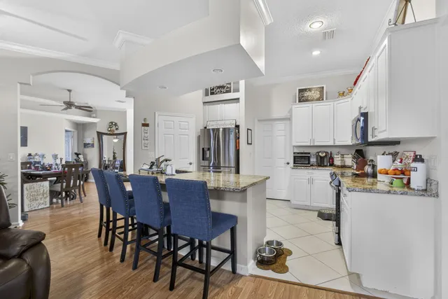 $3,750 | 146 Fernwood Crescent, Royal Palm Beach, FL 33411