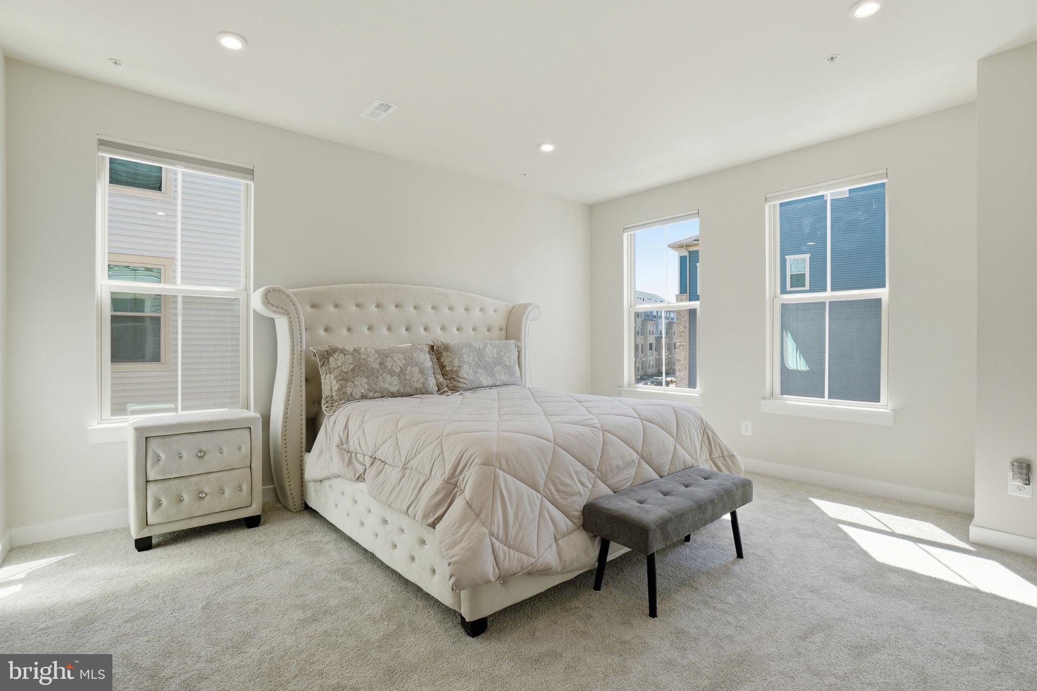 42548 Invergordon Terrace Sterling, VA 20166 - Photo 15 of 30