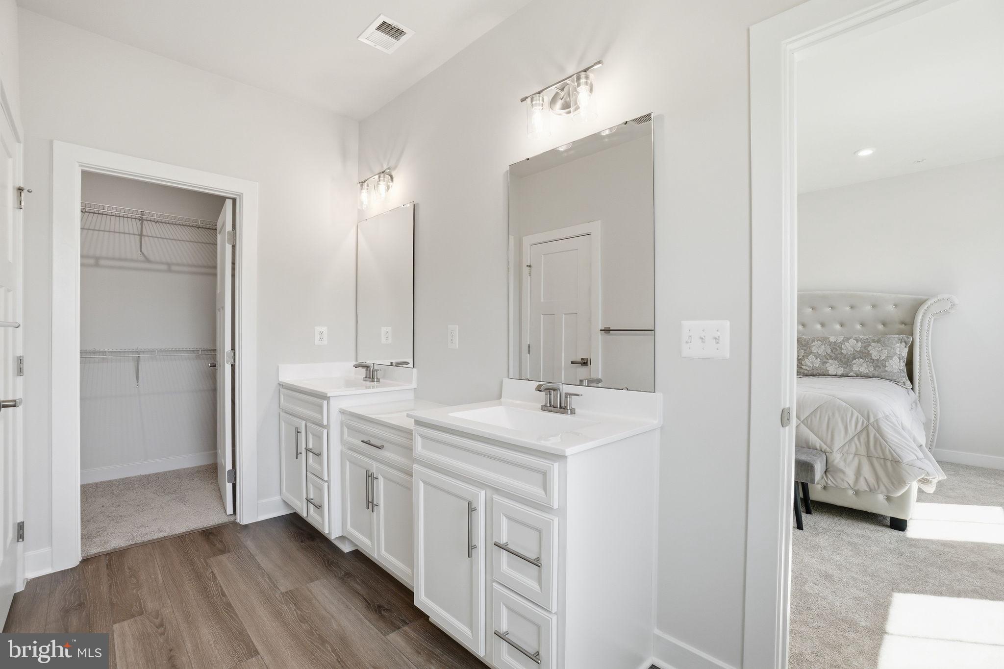 42548 Invergordon Terrace Sterling, VA 20166 - Photo 17 of 30