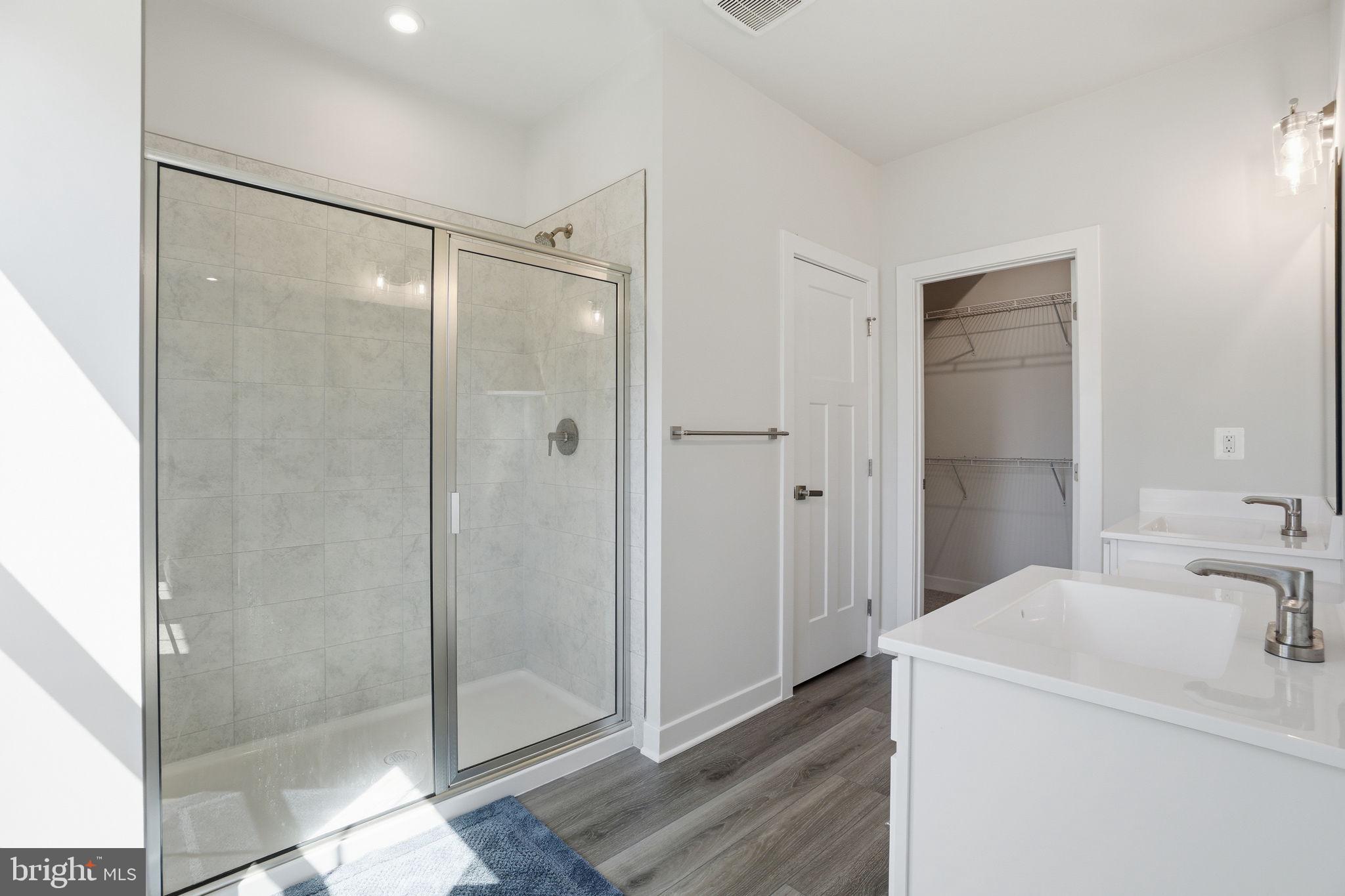 42548 Invergordon Terrace Sterling, VA 20166 - Photo 18 of 30