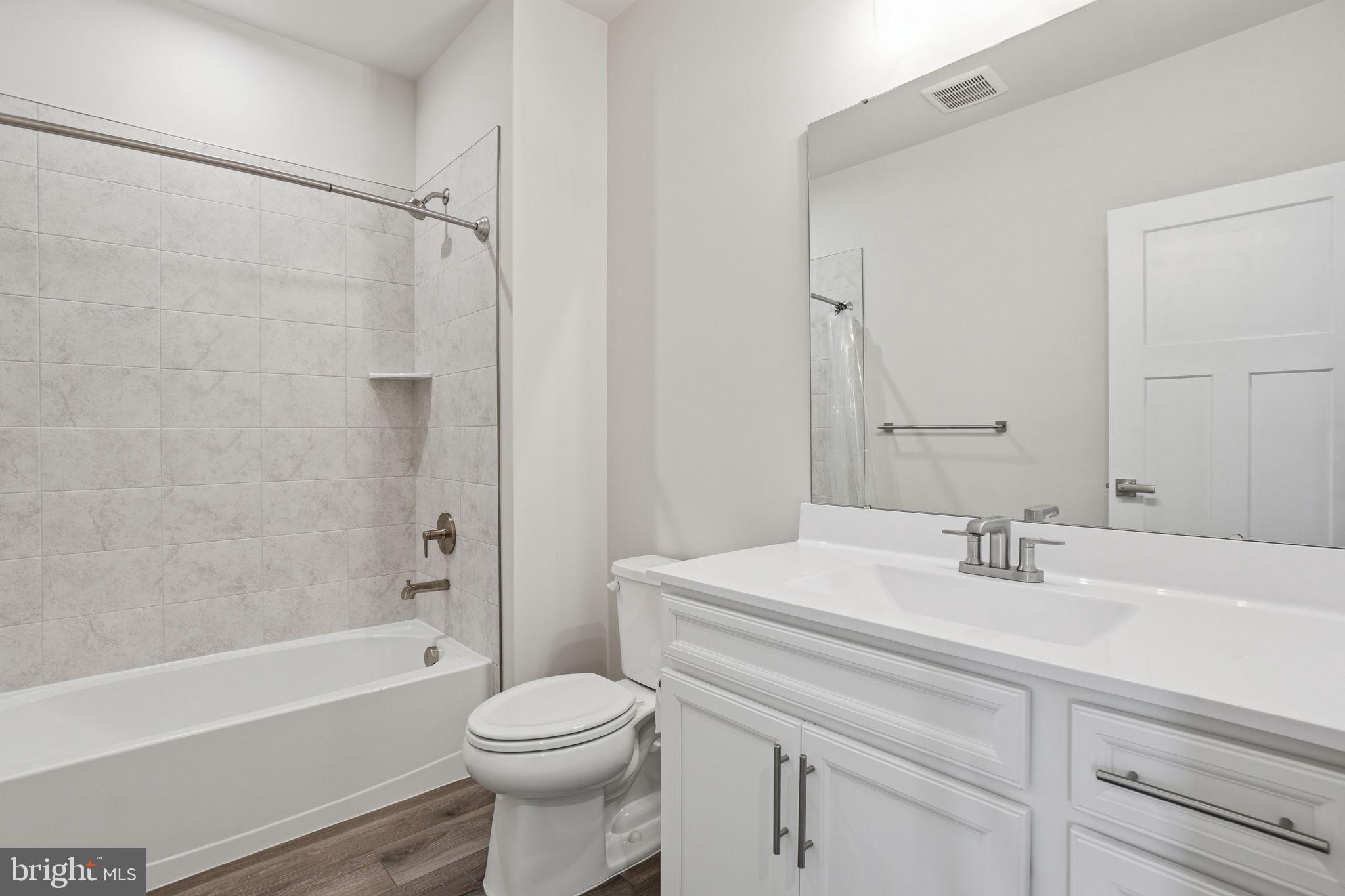 42548 Invergordon Terrace Sterling, VA 20166 - Photo 23 of 30