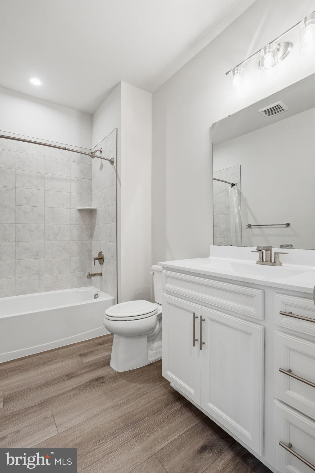 42548 Invergordon Terrace Sterling, VA 20166 - Photo 24 of 30