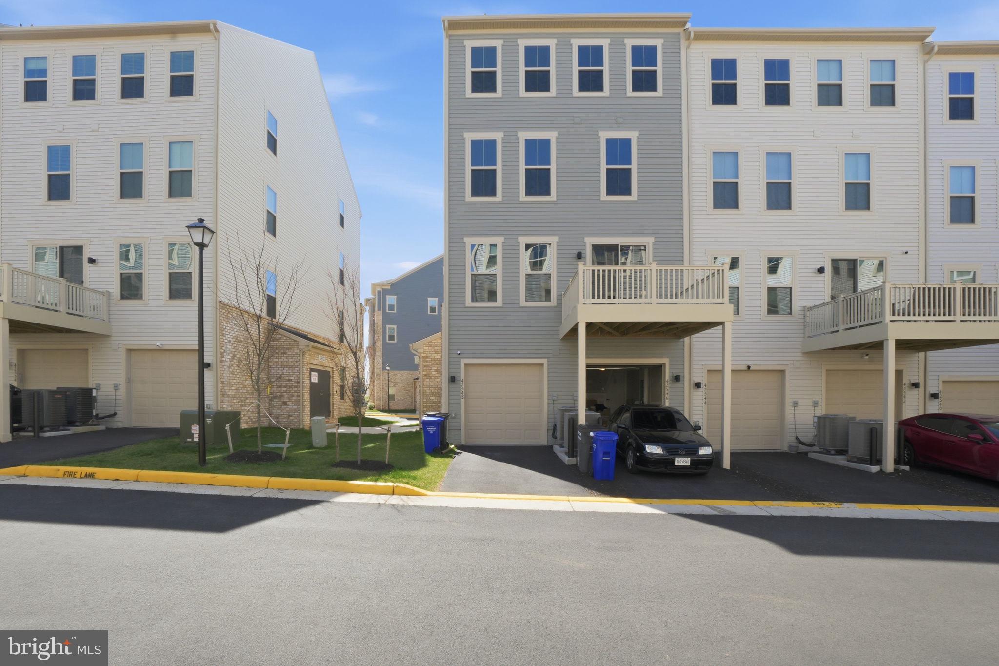 42548 Invergordon Terrace Sterling, VA 20166 - Photo 29 of 30