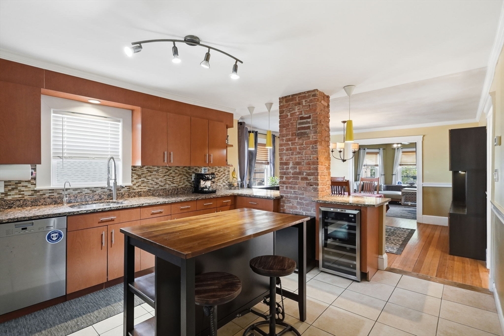 139 Sycamore Street, Unit 139 Belmont, MA 02478 - Photo 4 of 29