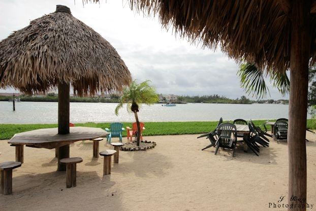 1648 Jupiter Cove Drive Jupiter, FL 33469 - Photo 19 of 21 Tiki Bar 4
