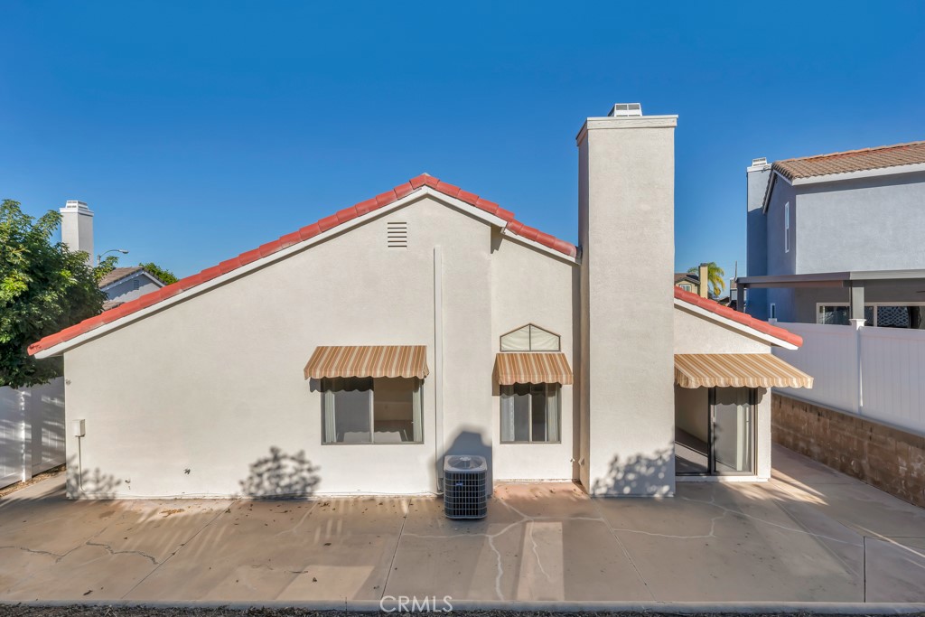 1440 Fox Run Corona, CA 92882 - Photo 20 of 23 a view of a street with utility room