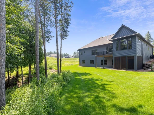 $1,150,000 | 9998 211th Court North, Forest Lake, MN 55025