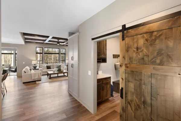 $1,150,000 | 9998 211th Court North, Forest Lake, MN 55025