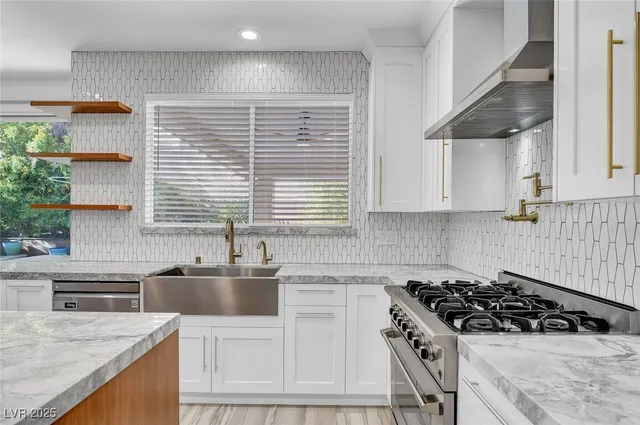 $5,995 | 9704 Cameo Rose Lane, Las Vegas, NV 89134