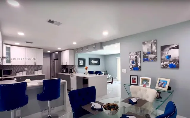 $738,990 | 8275 Shadow Wood Boulevard, Coral Springs, FL 33071