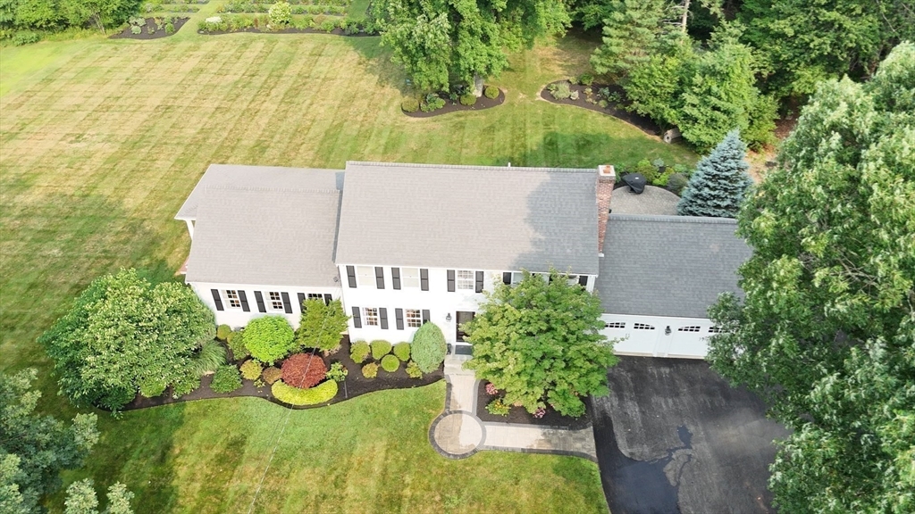 82 Bellingham Road Blackstone, MA 01504 - Photo 3 of 39