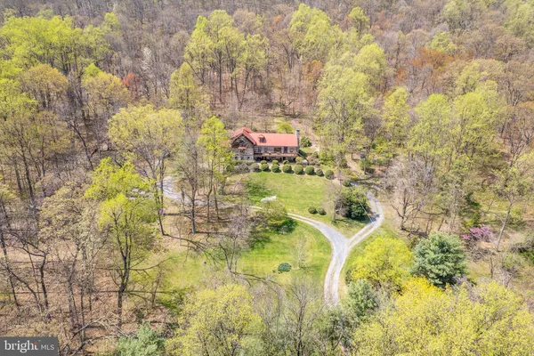 $1,050,000 | 1460 Pitcock Lane, Winchester, VA 22602