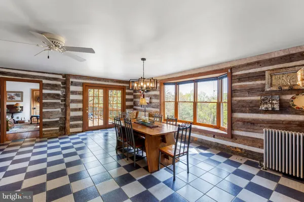 $1,050,000 | 1460 Pitcock Lane, Winchester, VA 22602