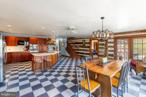 $1,050,000 | 1460 Pitcock Lane, Winchester, VA 22602