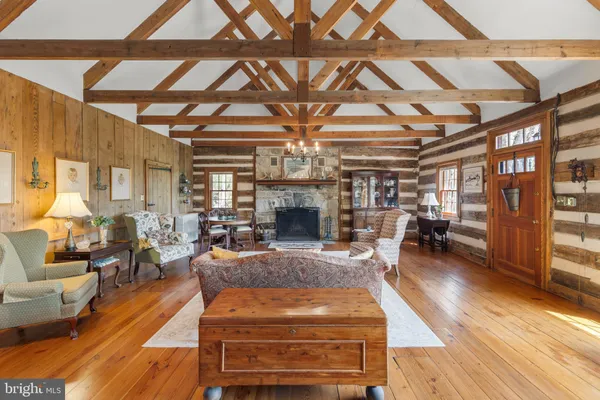 $1,050,000 | 1460 Pitcock Lane, Winchester, VA 22602