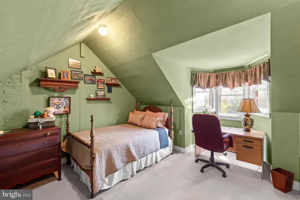 $1,050,000 | 1460 Pitcock Lane, Winchester, VA 22602