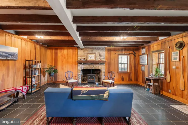 $1,050,000 | 1460 Pitcock Lane, Winchester, VA 22602