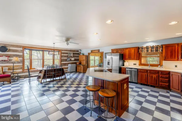 $1,050,000 | 1460 Pitcock Lane, Winchester, VA 22602