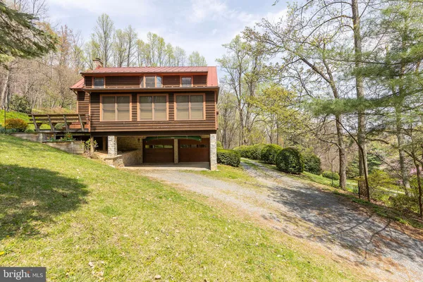 $1,050,000 | 1460 Pitcock Lane, Winchester, VA 22602