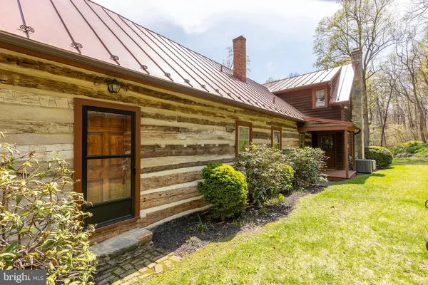 $1,050,000 | 1460 Pitcock Lane, Winchester, VA 22602