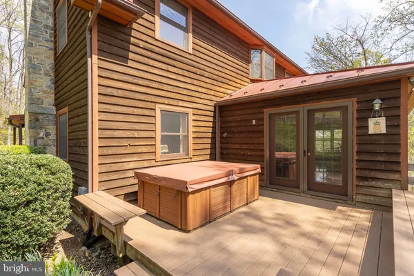 $1,050,000 | 1460 Pitcock Lane, Winchester, VA 22602