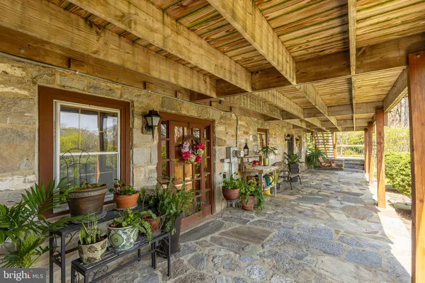 $1,050,000 | 1460 Pitcock Lane, Winchester, VA 22602