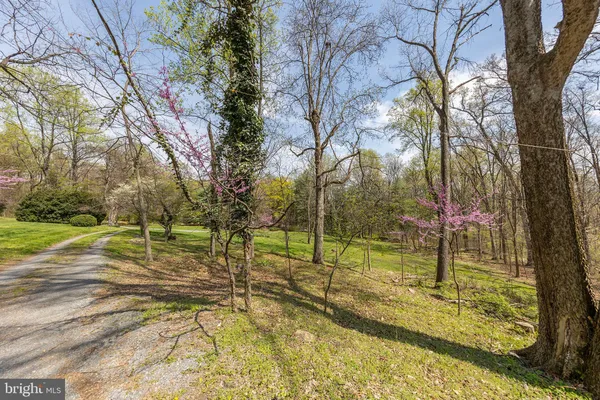 $1,050,000 | 1460 Pitcock Lane, Winchester, VA 22602