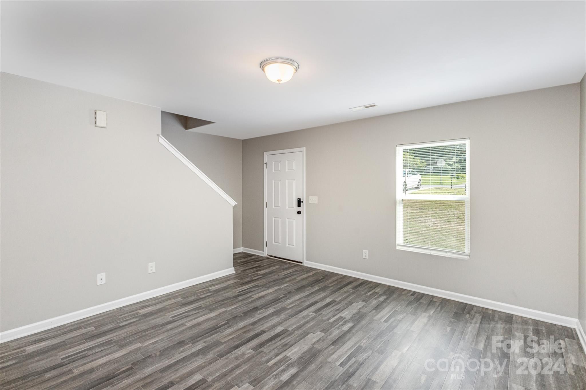 9805 Old Dowd Road Charlotte, NC 28214 - Photo 4 of 29 Gallery Image 4