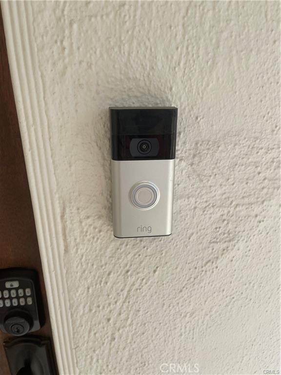 4586 Sunnyside Drive Riverside, CA 92506 - Photo 4 of 36 Door ring included