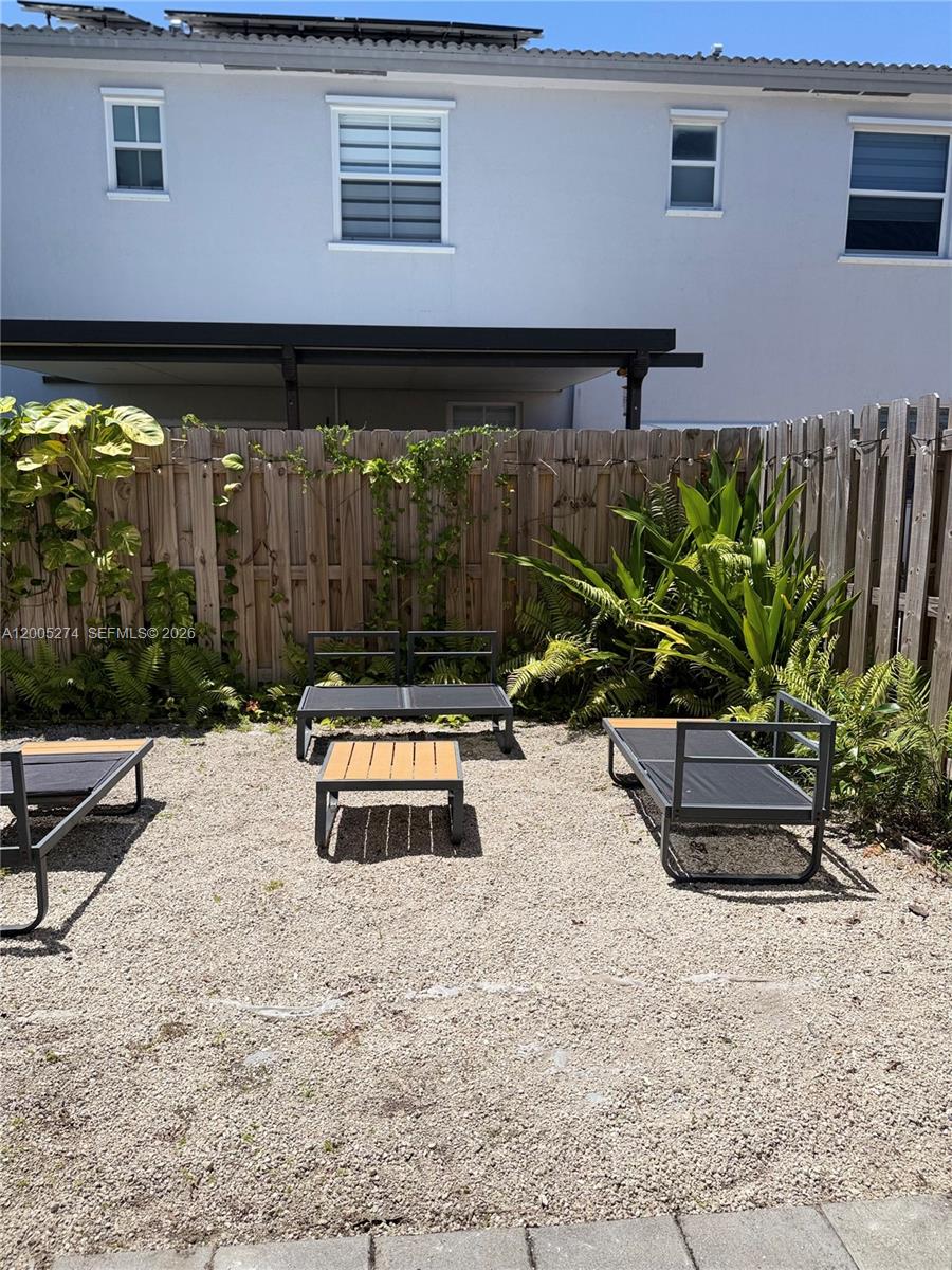 1756 Southeast 26th Avenue Homestead, FL 33035 - Photo 15 of 17
