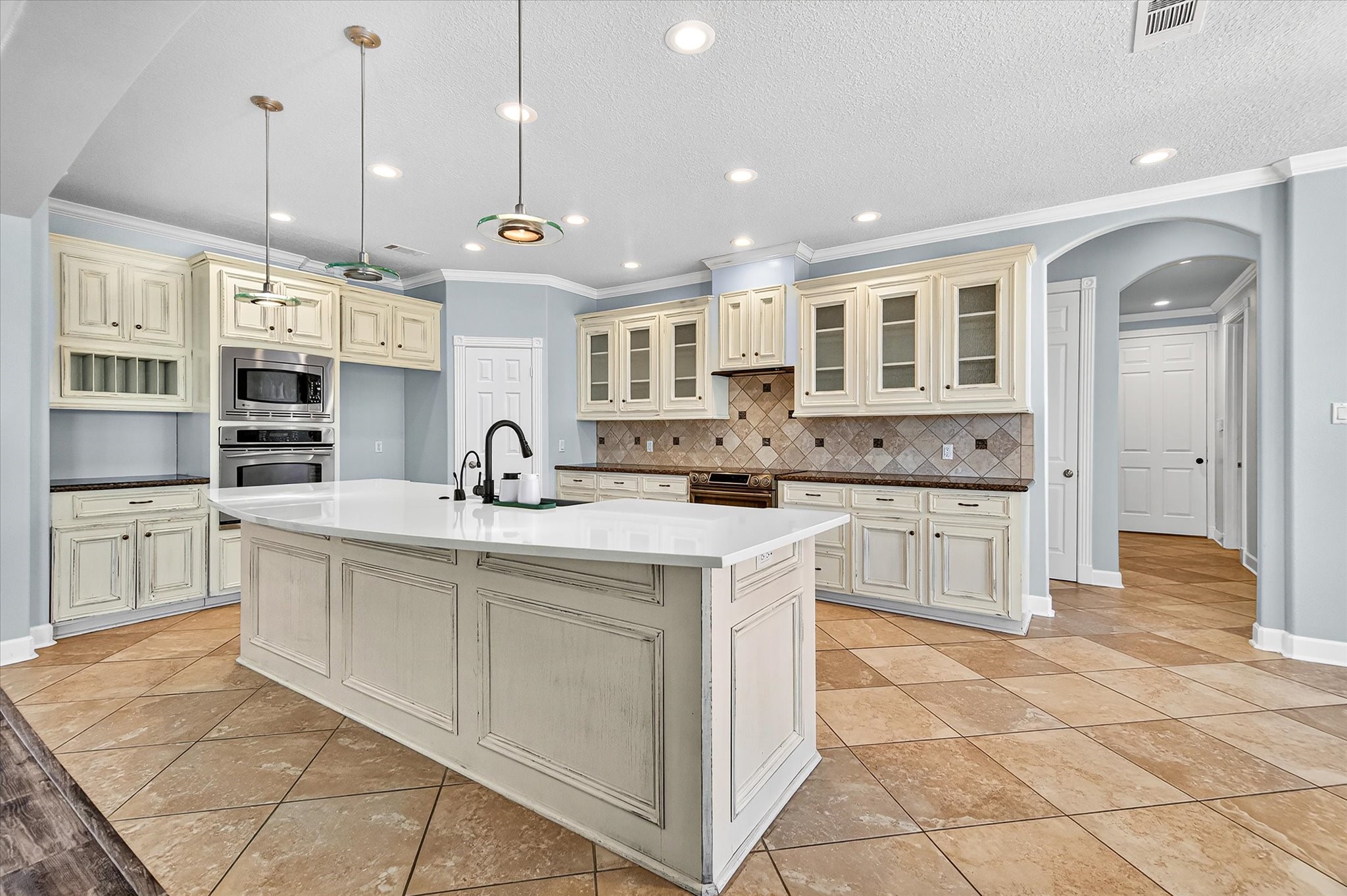 226 Quail Ridge Lane Dickinson, TX 77539 - Photo 13 of 50