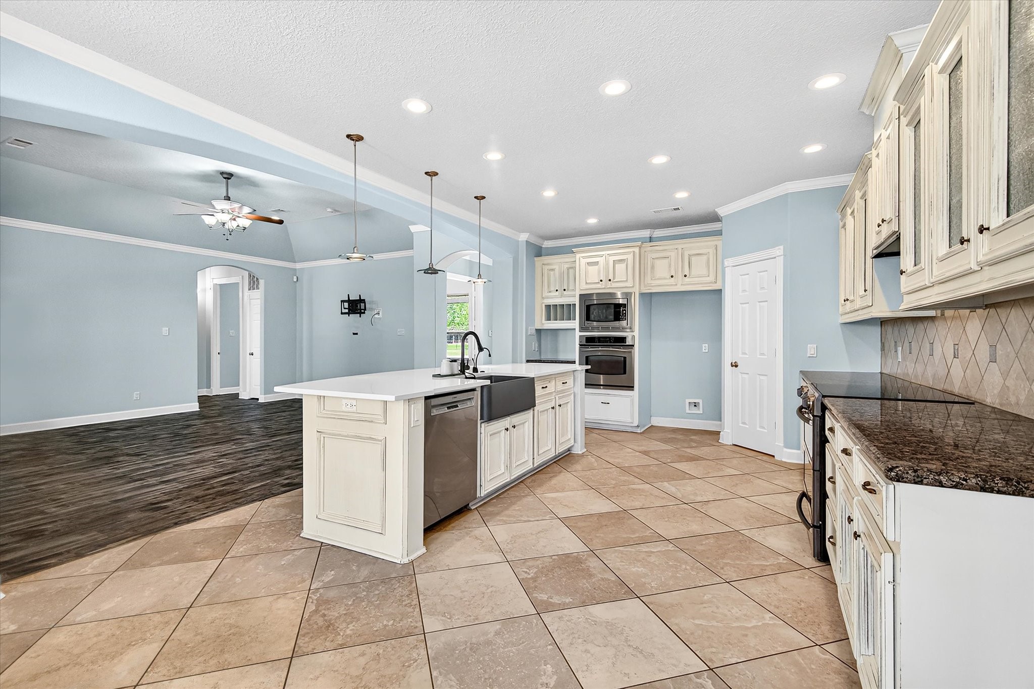 226 Quail Ridge Lane Dickinson, TX 77539 - Photo 14 of 50