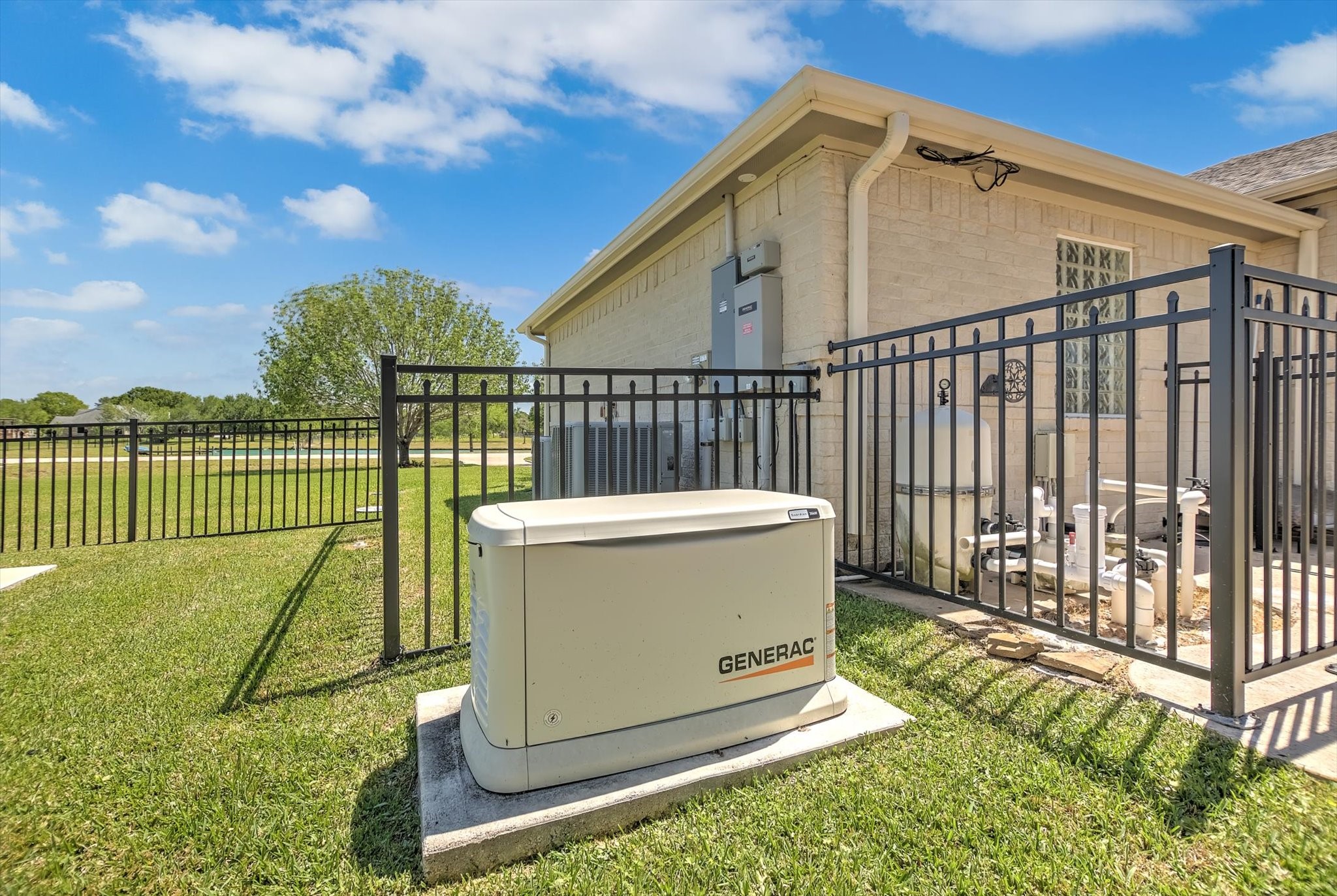 226 Quail Ridge Lane Dickinson, TX 77539 - Photo 44 of 50 26KW Generac system.