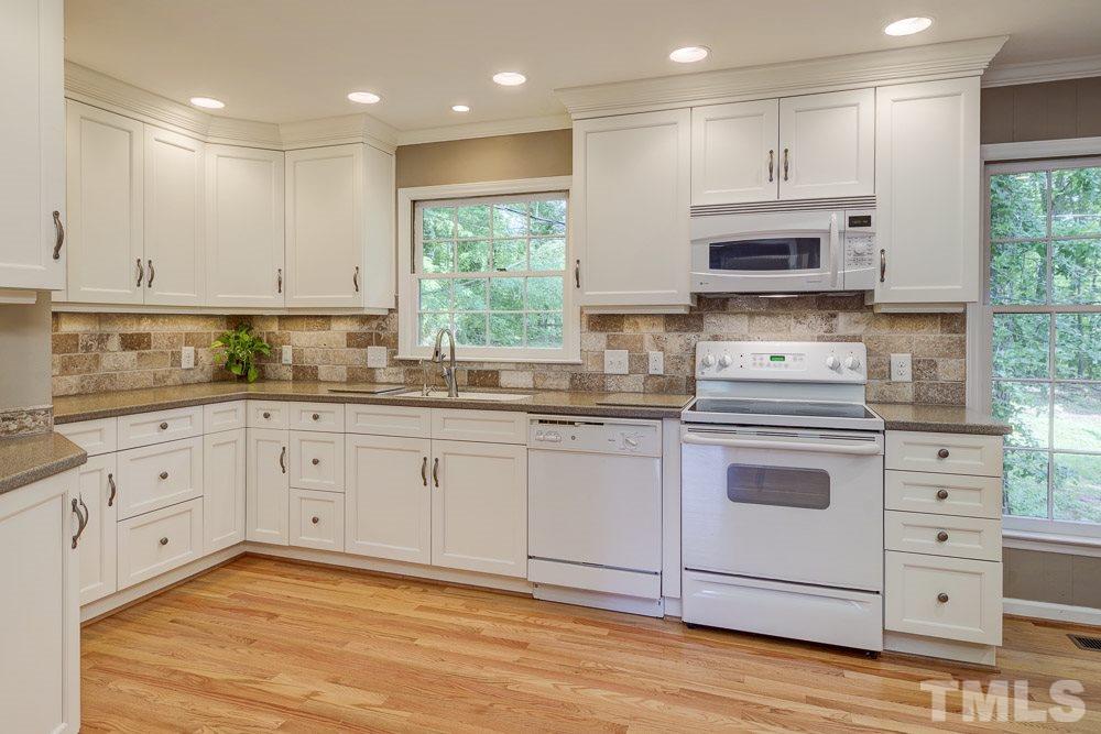 1701 Fountain Ridge Road Chapel Hill, NC 27517 - Photo 8 of 25