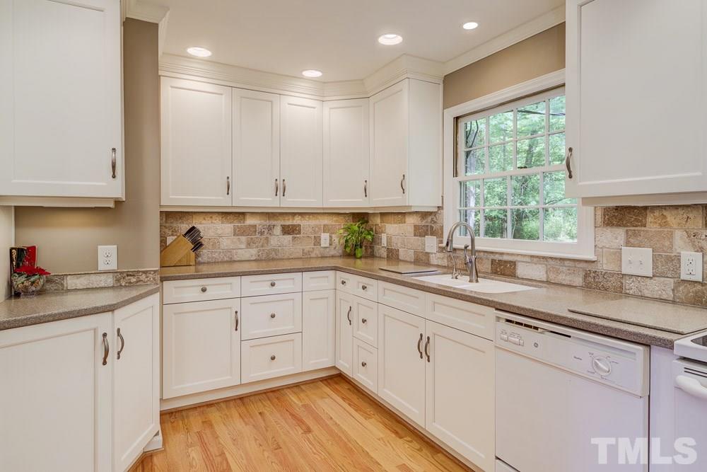 1701 Fountain Ridge Road Chapel Hill, NC 27517 - Photo 9 of 25