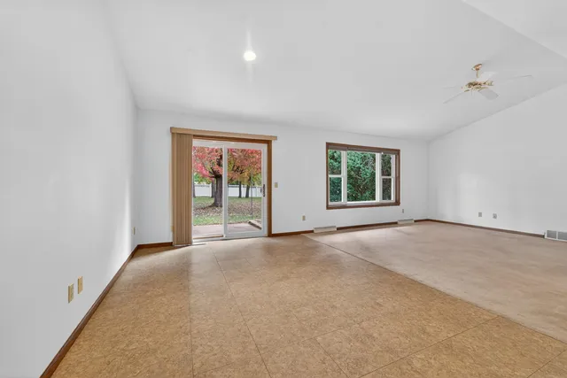 $410,000 | 2918 North Appleton Street, Appleton, WI 54911