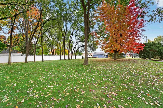 $410,000 | 2918 North Appleton Street, Appleton, WI 54911