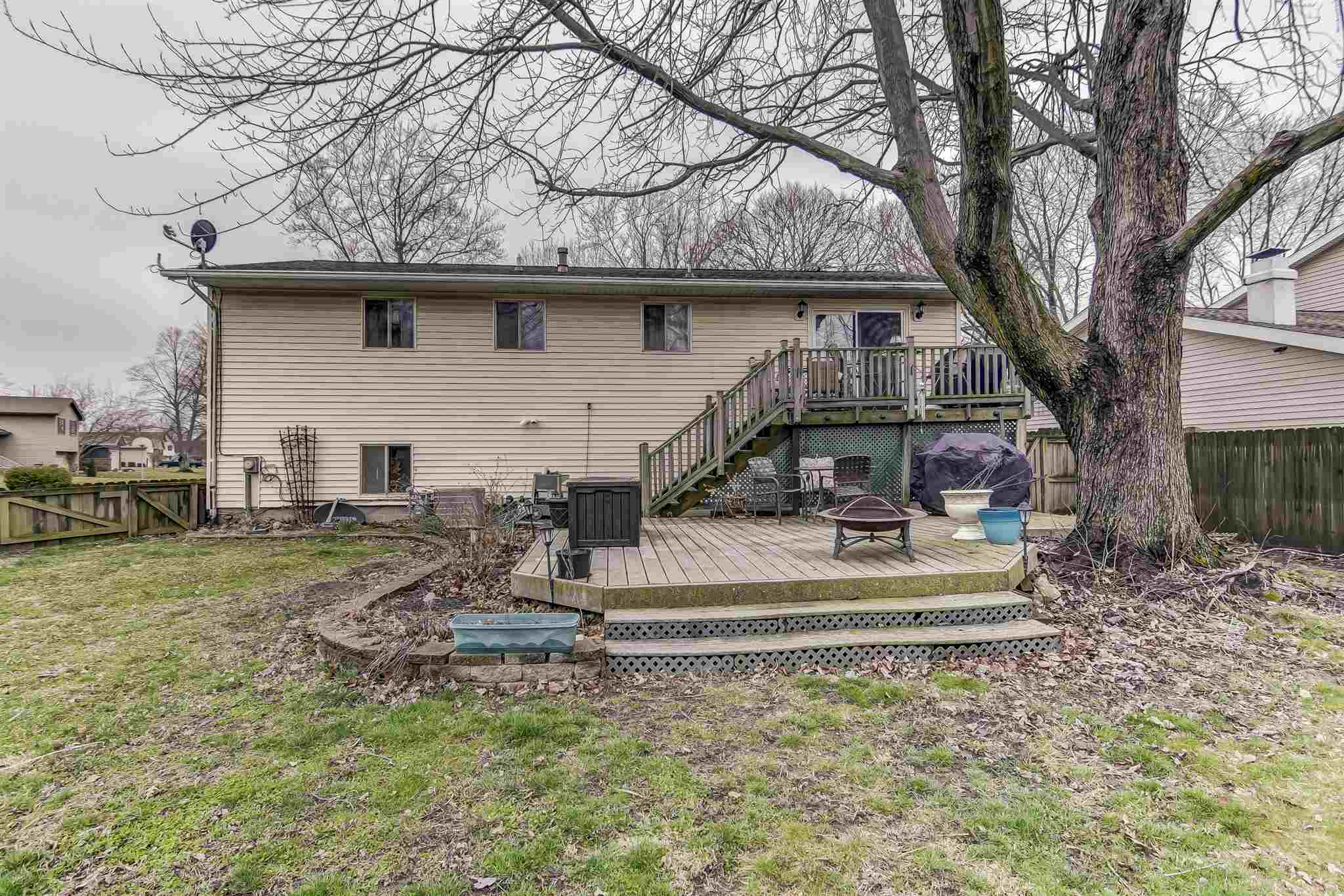 86 Crusaders Road Springfield, IL 62704 - Photo 4 of 41