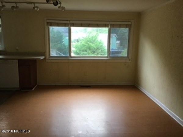 215 Patalanda Road Wilmington, NC 28409 - Photo 6 of 9 IMG_0061_600x450