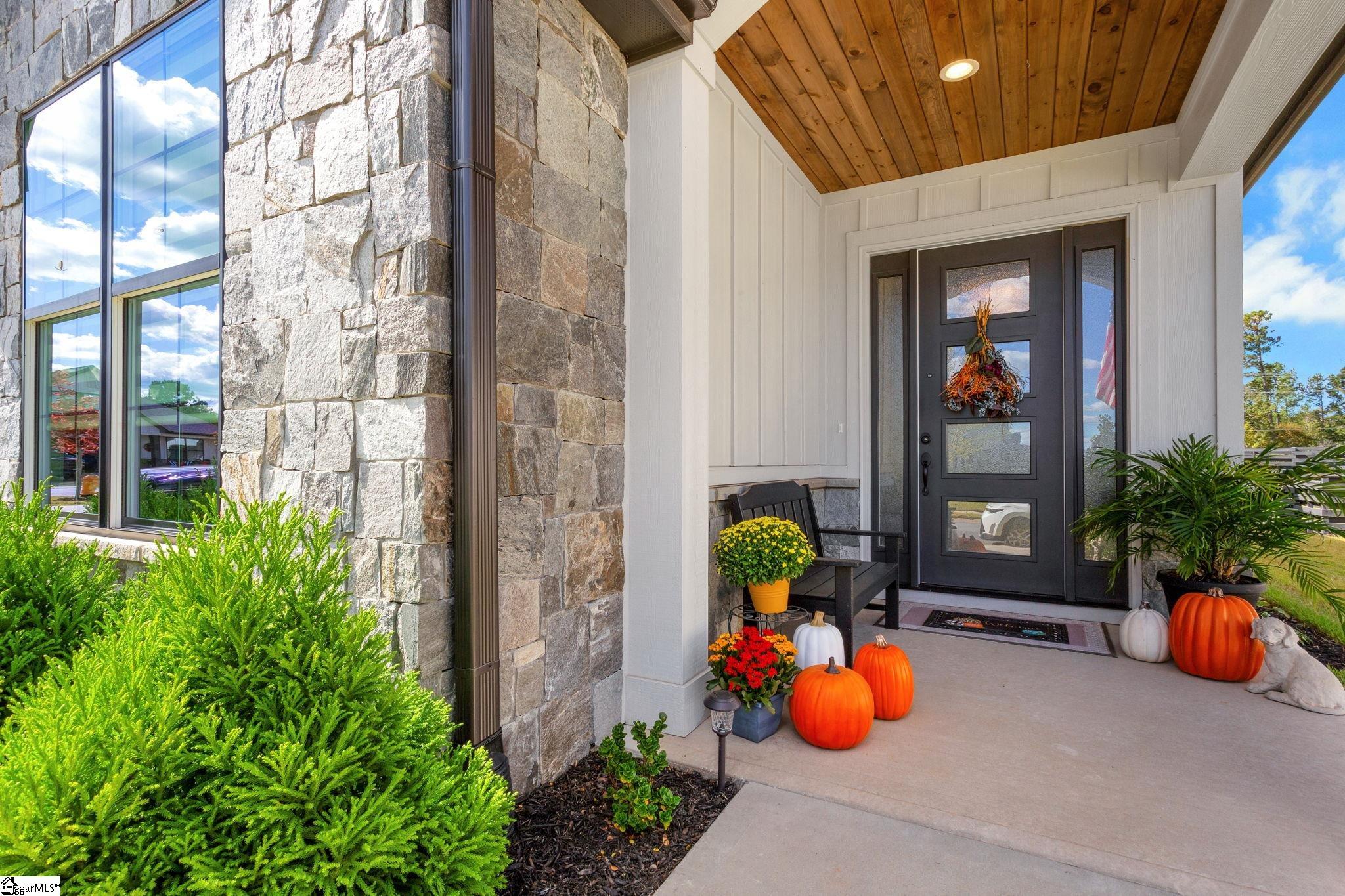 158 Winding Rock Road Simpsonville, SC 29680 - Photo 5 of 46 Gallery Image 5