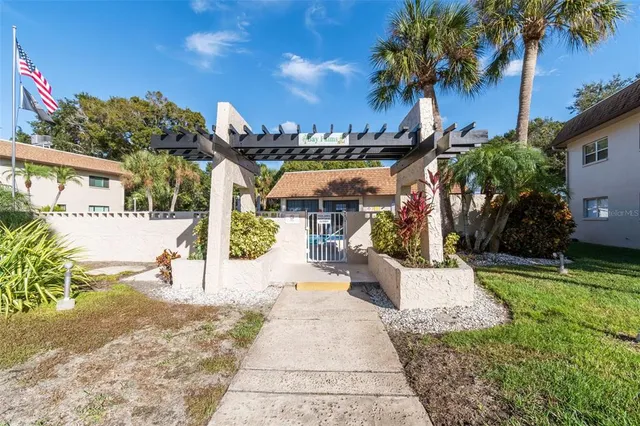 $120,000 | 2750 East Bay Drive, Unit 12B, Largo, FL 33771