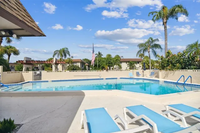 a view of a yard and front view of the house
