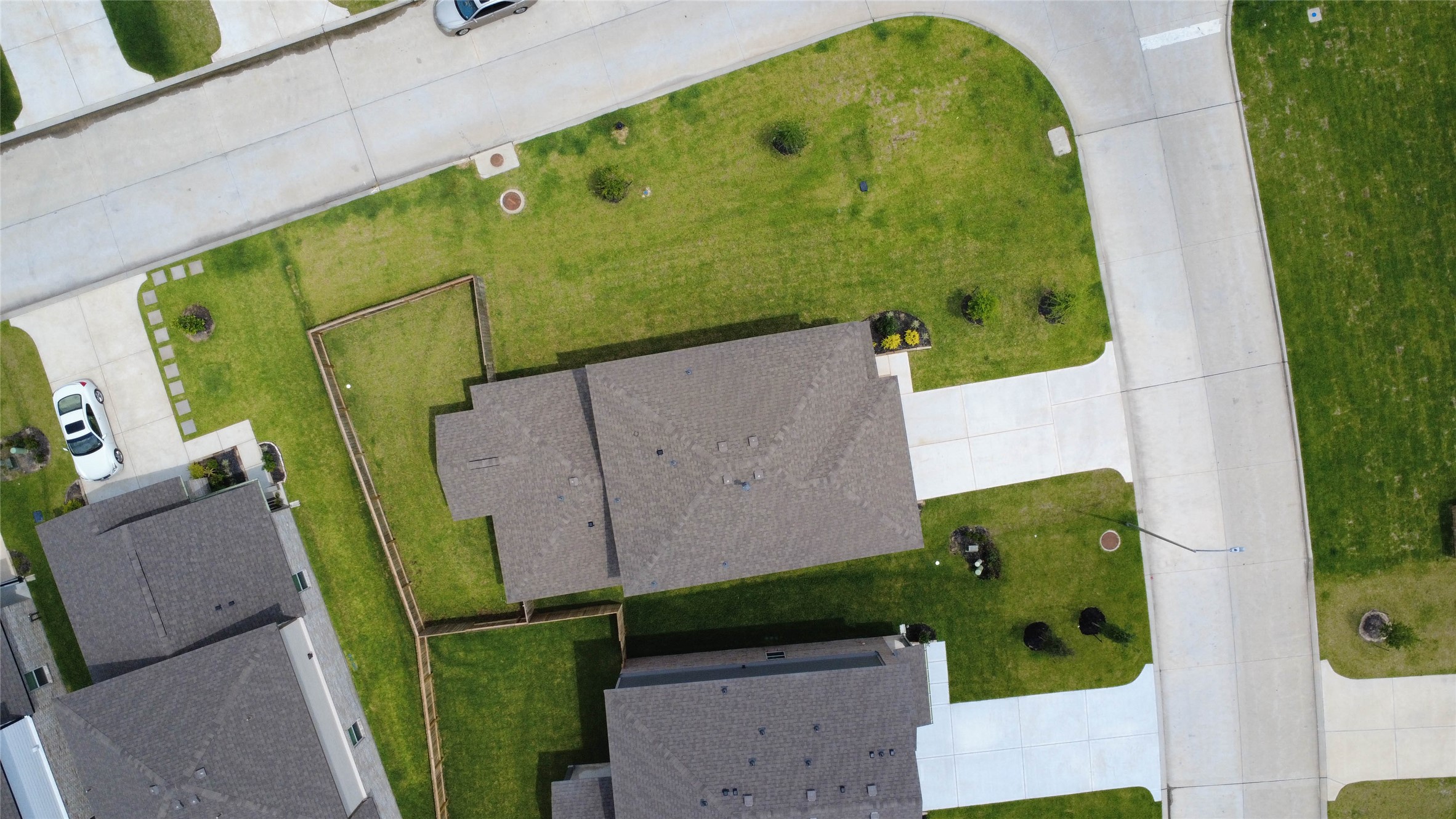 16 Courageous Way Magnolia, TX 77354 - Photo 19 of 19 an aerial view of a house